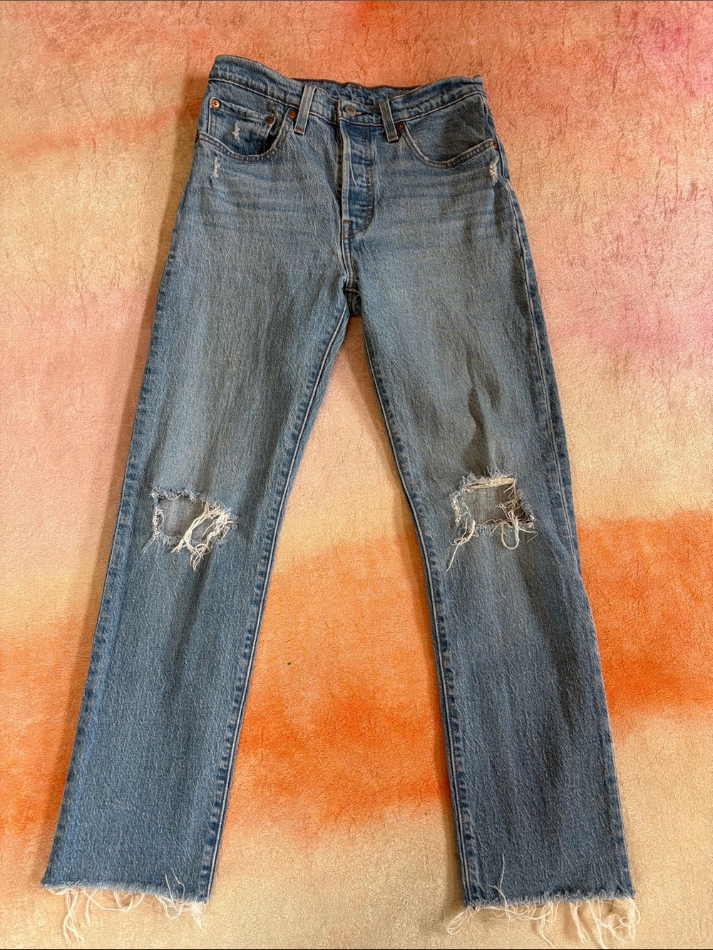 Levi's Women's Light Blue Straight Leg Ripped Jeans